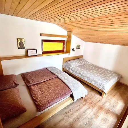 Сasa de vacaciones Family House Zbilje *