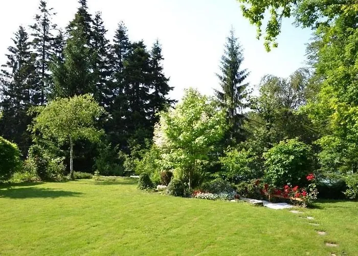 Сasa de vacaciones Family House Zbilje *